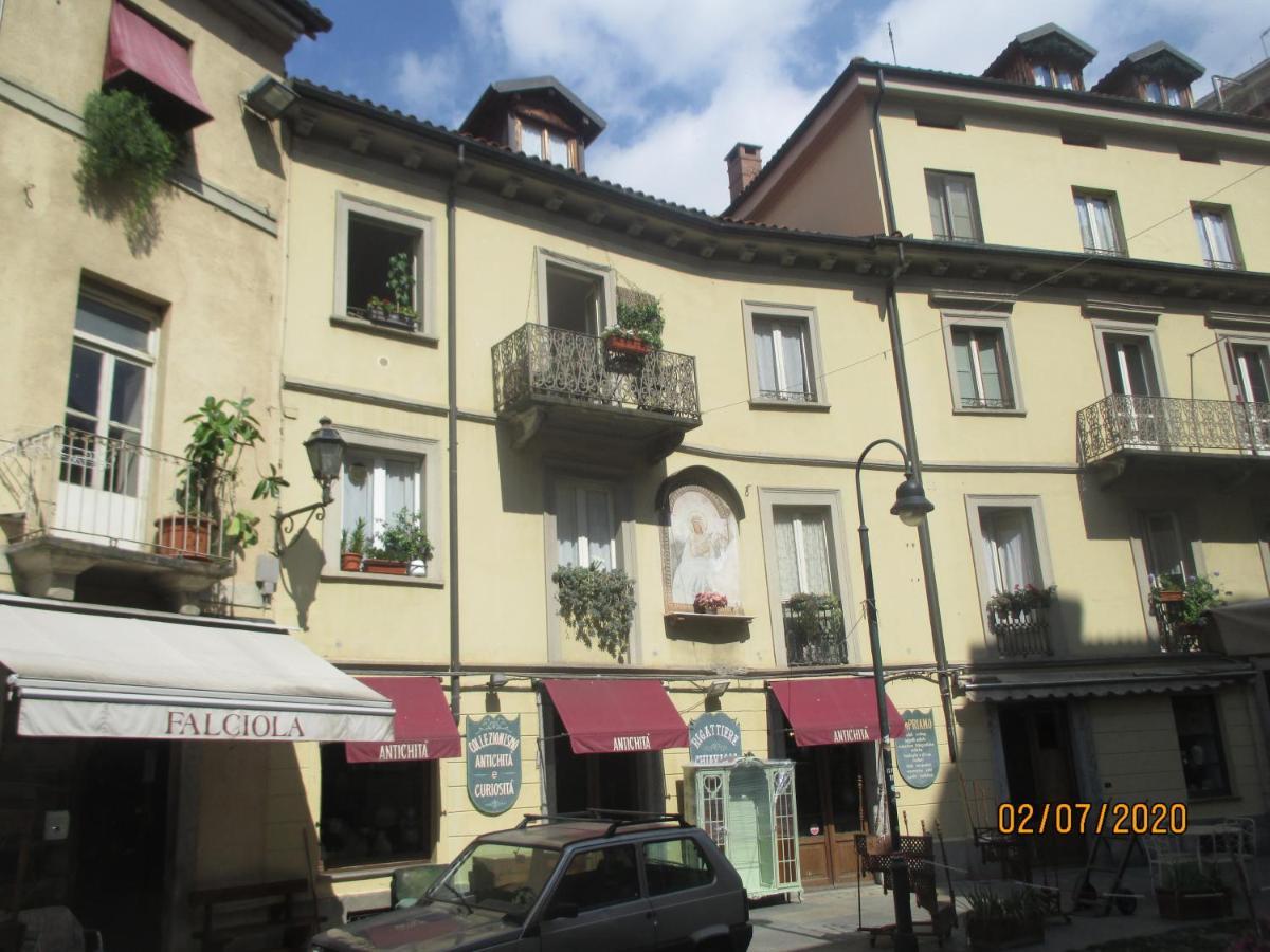Apartment Romantico Bilocale Nel Cuore Del Balon Turin